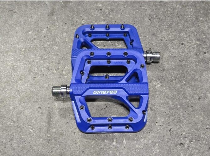 Gineyea M996 Rulmanlı Hightec Çivili Platform Trial Bmx Pedal Mavi - Görsel 2