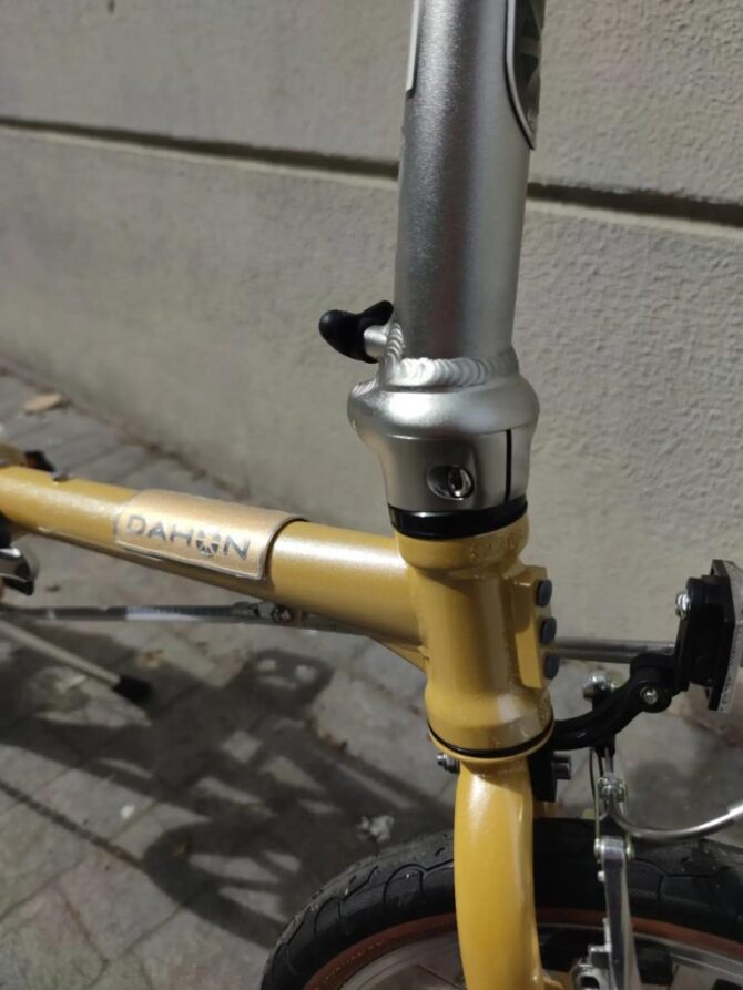 2025 Dahon Boardwalk D7 16 Jant Katlanır Bisiklet Rose Gold - Görsel 3