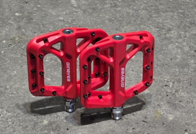 Gineyea M996 Rulmanlı Hightec Çivili Platform Trial Bmx Pedal Kırmızı - Görsel 2