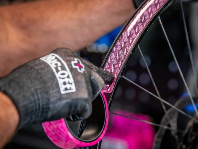 Muc-Off Tubeless Jant Bandı 25MM - Görsel 3