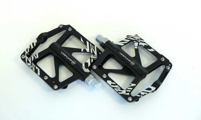 Briviga 3304 CNC Çivili Platform Rulmanlı Alüminyum Pedal Siyah - Görsel 2